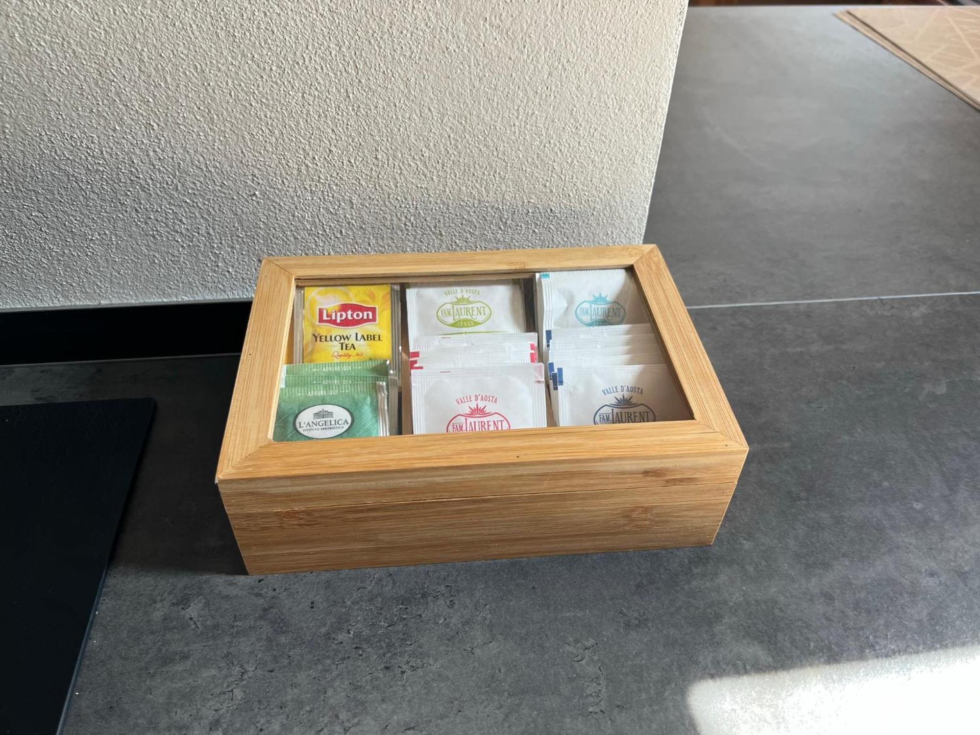 Belabri - Central Charme&Comfort -Mansarde E Appartamento Aosta Rum bild